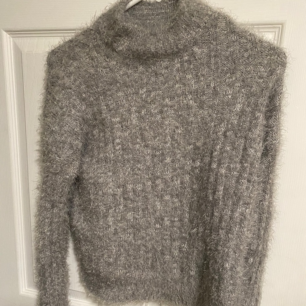 Fuzzy gray turtle neck NWOT